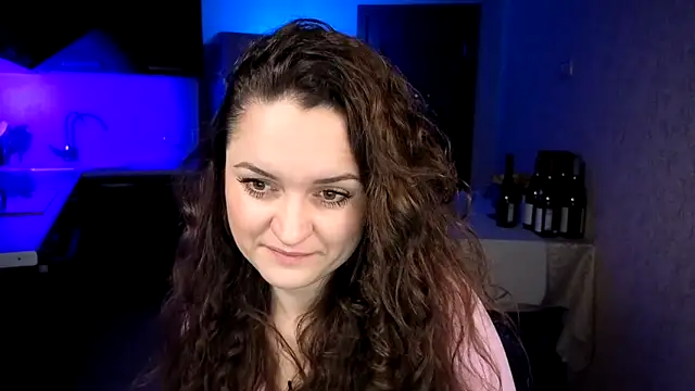 Cerann1 élő XXX-chatje