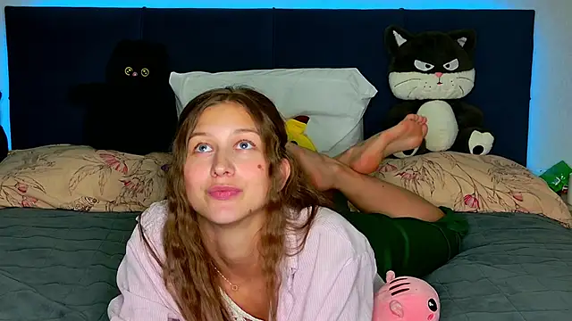 MissEmilyMiller Adlı Modelin Canlı XXX Sohbeti