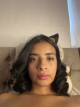 Chatroom XXX en direct de Laura_fernandezII