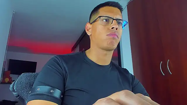 Pertunjukan Kamera Web _John_Boy_