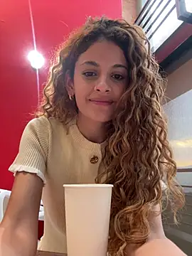 Show modela alana15 na web-kameri