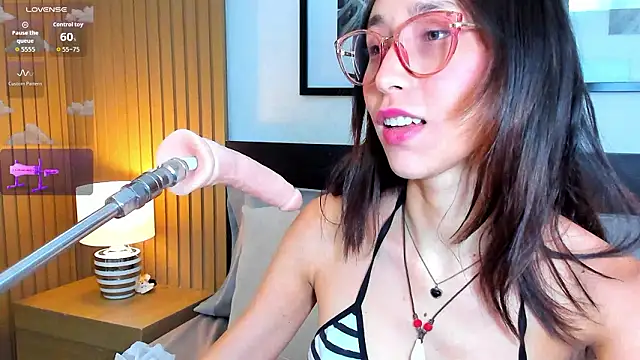 doll_bella_'s Live XXX Chat