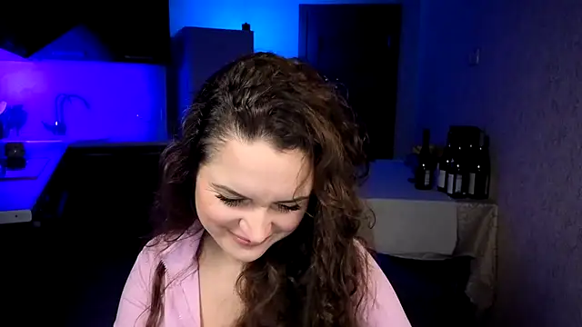 Cerann1 élő XXX-chatje