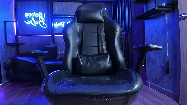 Chat +18 de Valeriabigass ao vivo