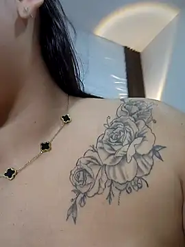 Chat XXX en directo de LizzRouse