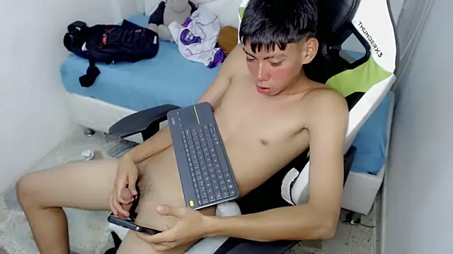 Liarr_ Live XXX Chat