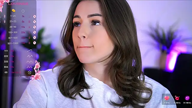 BabbyAisha's Live XXX Chat