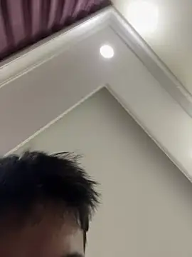 Errie1327 在線直播表演