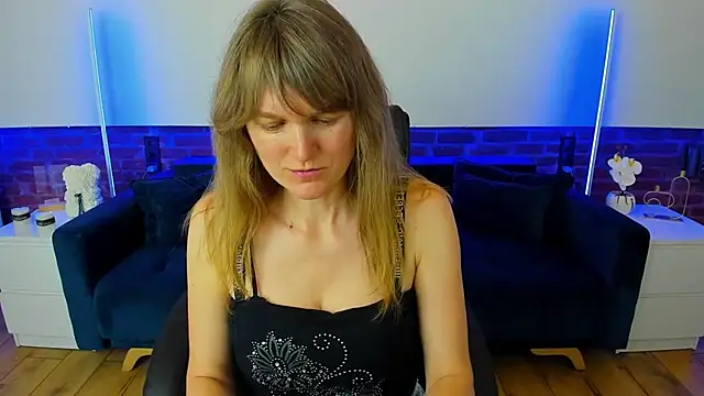 Anabell_xxx 现场XXX聊天