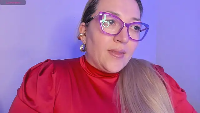 Naty_Mature_ Show in webcam