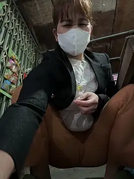 YANINA120 Show in webcam