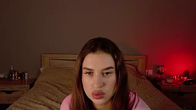 _HotBella_ élő XXX-chatje