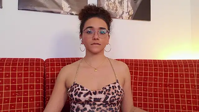 Taylor_Tina's Live XXX Chat