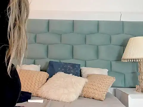 Živý XXX chat MiaMancini