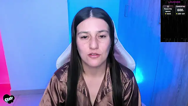 Saskyaa's Live XXX Chat