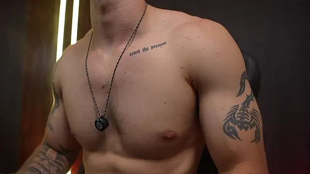 Czat XXX na żywo – JacksonOlsenn