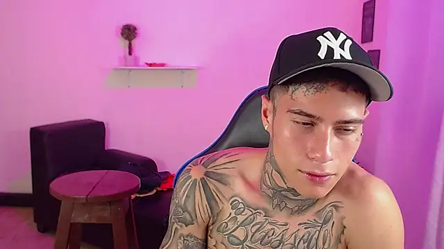 setthomas Adlı Modelin Web Kamerası Şovu