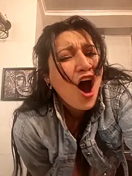 Chatroom XXX en direct de Magenta_Moon