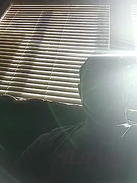 SmokinFuckinMeff: διαδικτυακό σόου στην κάμερα