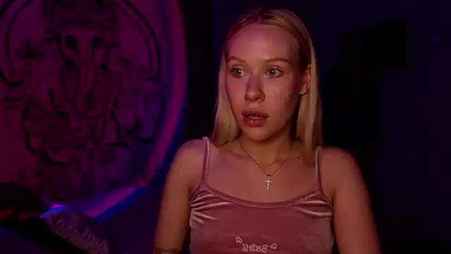 pureeangel: онлайн-секс-чат