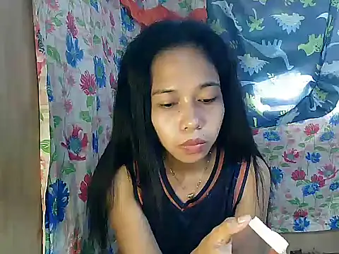 Živý XXX chat PinaySkinnyGirl