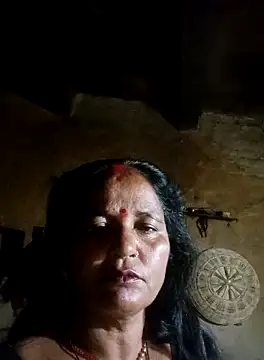 Show de Gudid209896 na webcam