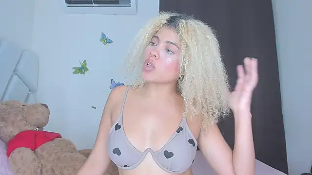 sofiacastillo01 即時 XXX 聊天