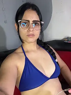 Azuna25 即時 XXX 聊天