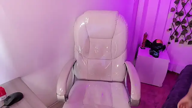 Chat +18 de Nathaly_ds ao vivo