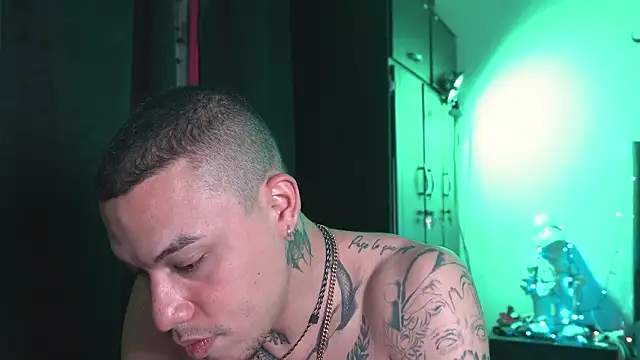 AlphaMasterXxx Obrolan Langsung XXX