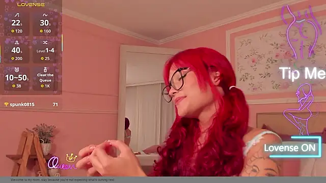 mae_lyra's Live XXX Chat