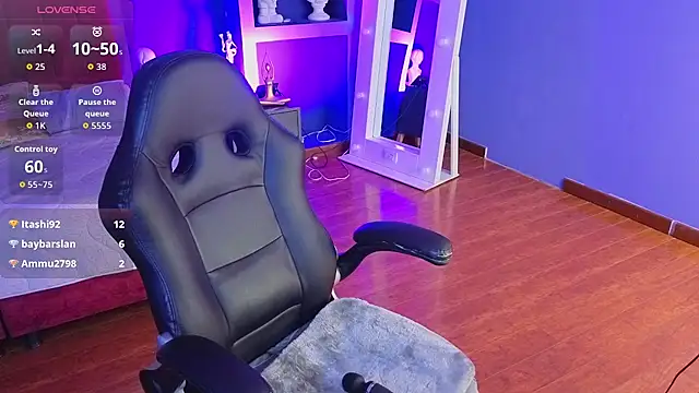 Онлайн чат XXX sari_belle