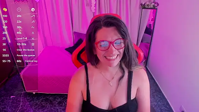 Hanna_MA Chat XXX live