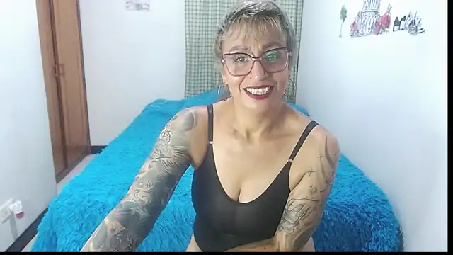 Charlotte_gray_ 即時 XXX 聊天