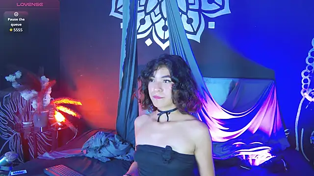 Chat +18 de katie_rougee_ ao vivo