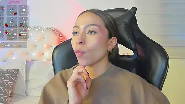 Онлайн чат XXX LuuluBerry