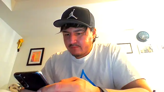 Chat +18 de Bouncywarrior ao vivo