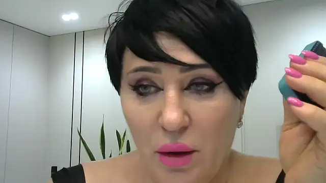 KleotemptのライブXXXチャット