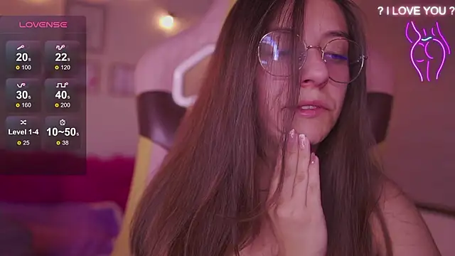 milly_kenner Adlı Modelin Canlı XXX Sohbeti