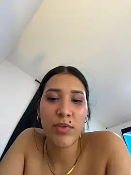 IsabellaJoness_ élő XXX-chatje