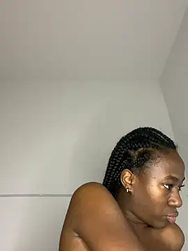 milarain Adlı Modelin Canlı XXX Sohbeti