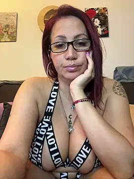 Show de candyalice7 na webcam