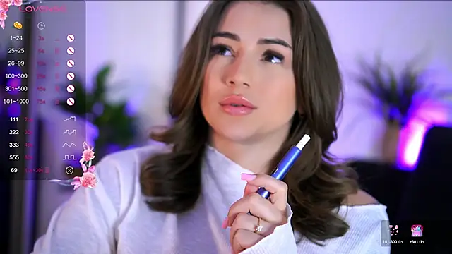 BabbyAisha Chat XXX in diretta