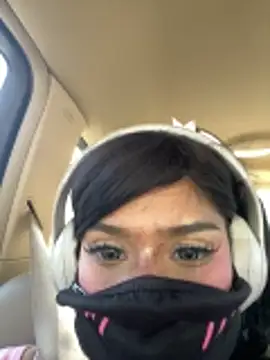 Onlypawzz's Live XXX Chat