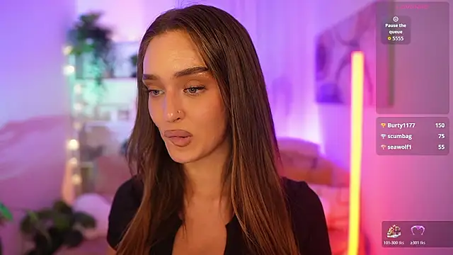 Clara_Nia Chat XXX in diretta