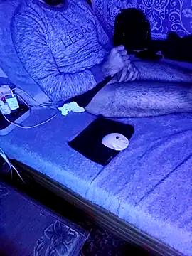 Naughtyboy122 在線直播表演