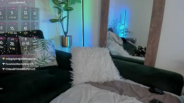 artemis_nyx élő XXX-chatje