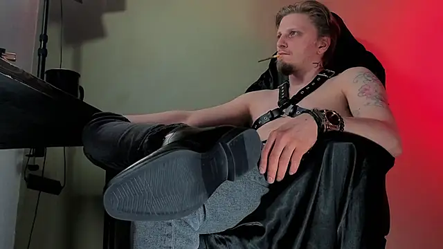 XXX chat uživo modela Vincent_Hardman