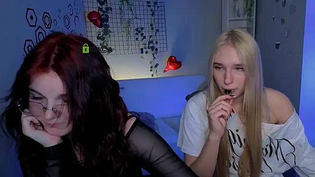 Chatroom XXX en direct de mikameovv