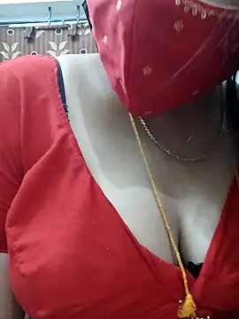 tamilrojaodi Adlı Modelin Web Kamerası Şovu